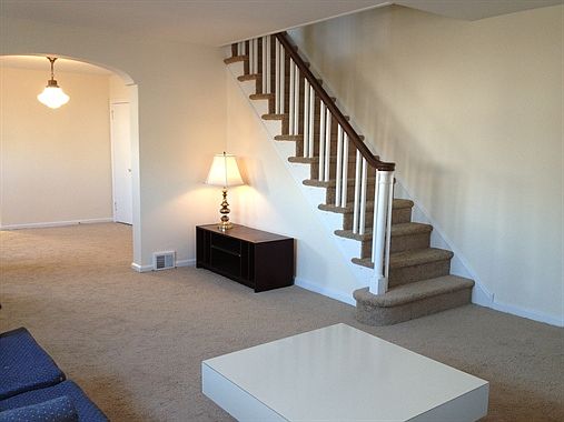 1st image of 1142 Longshore Ave