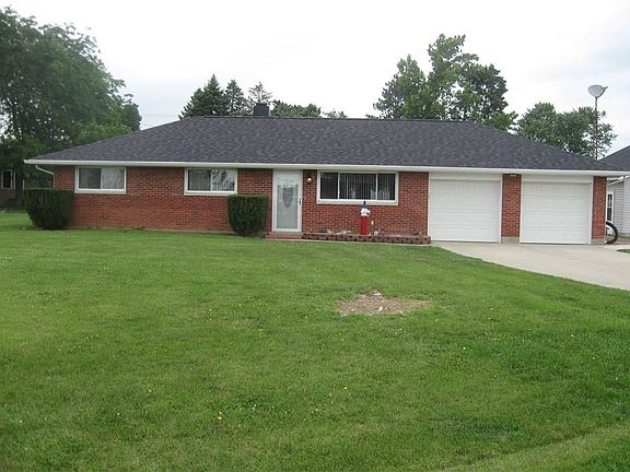2nd image of 25 Floral Acres Dr