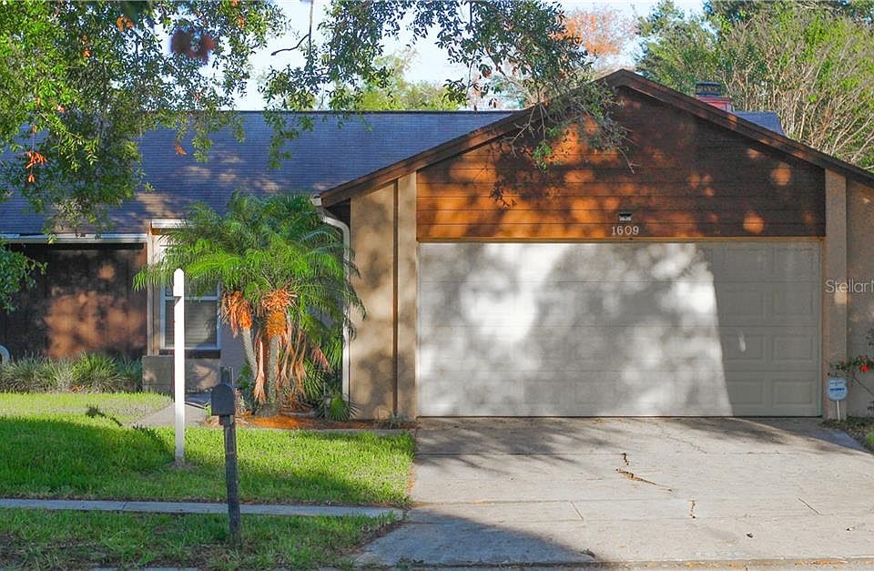 1st image of 1609 Bobolink Ln