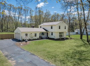 1069 Frank Smith Rd, Longmeadow, MA 01106