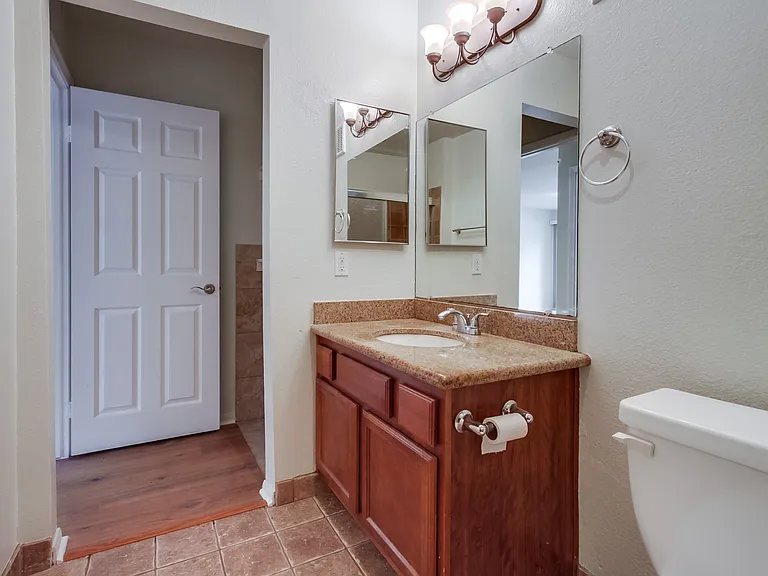 432 Edgehill Ln #33 — Photo 18