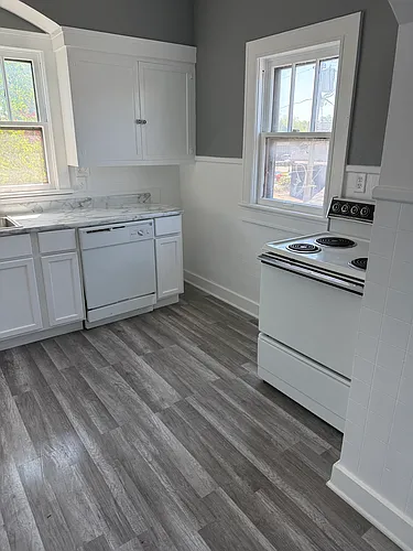 309 E Washington St #4 Photo 1