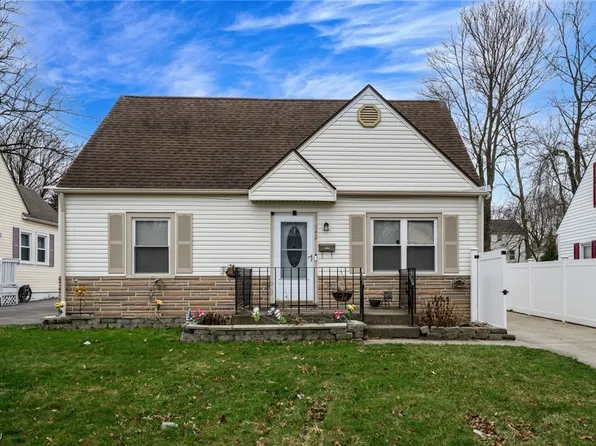 942 E Archwood Ave, Akron, OH 44306