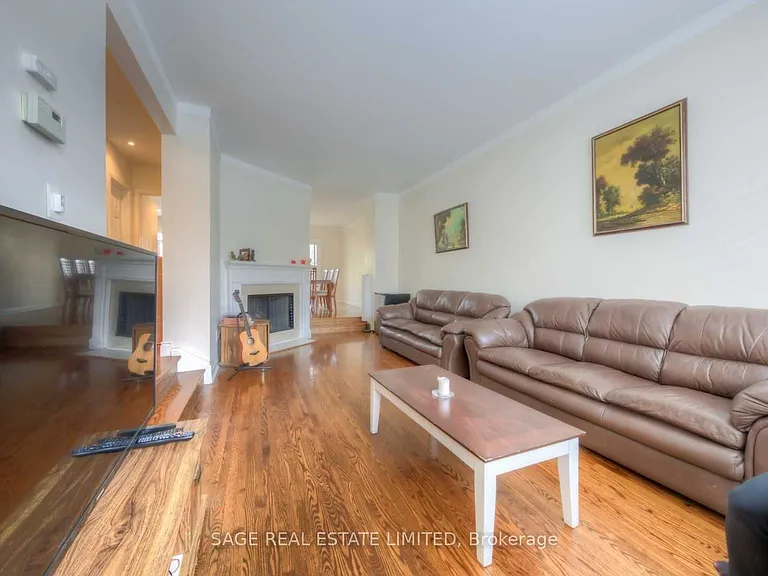 230 Balliol St #MAIN — Photo 9