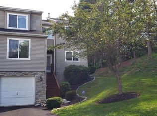 101 Register Dr, Newark, DE 19711