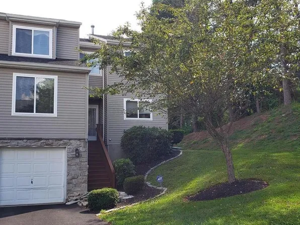 101 Register Dr, Newark, DE 19711