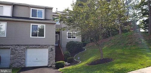 101 Register Dr Photo 1