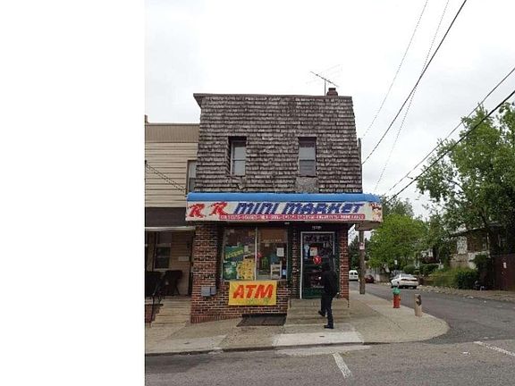 3rd image of 4620 Unruh Ave