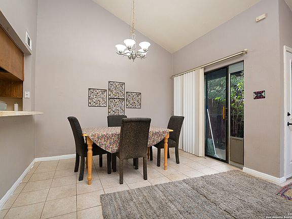 3rd image of 19 Deerfield Dr #4 #4