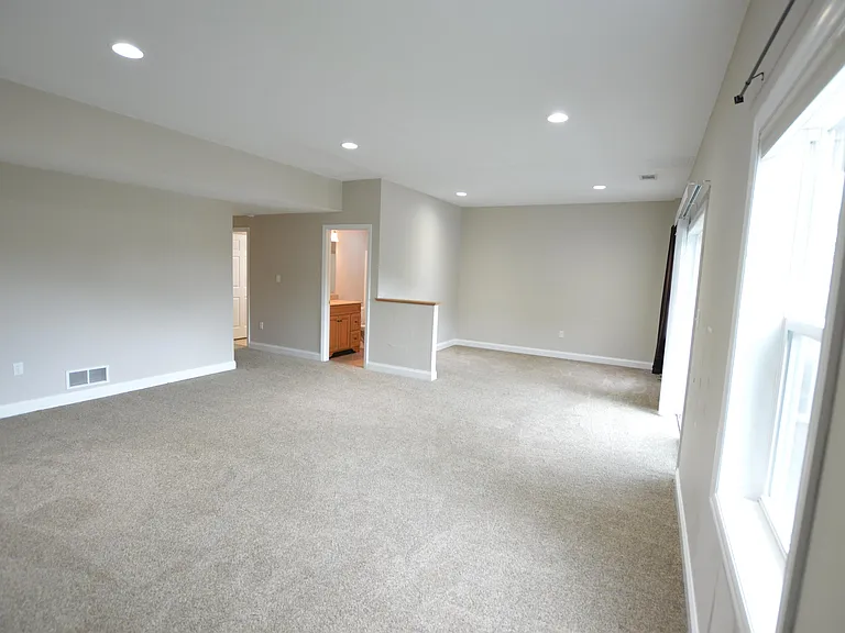 232 Newberry Ln — Photo 11