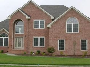 1521 Vance Cir, Chesapeake, VA 23320