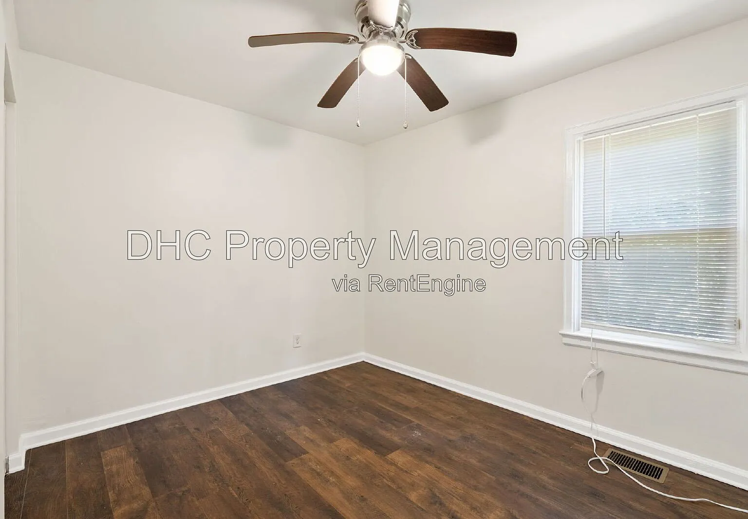 4 bed, 2.0 bath, 1500 sqft, $2,250 — Photo 3