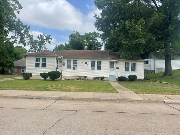 1514 Bloomfield Rd, Cape Girardeau, MO 63703