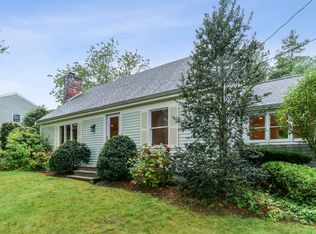 9 Cameron Rd, North Falmouth, MA 02556