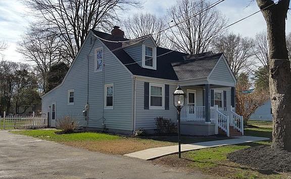2nd image of 1409 Maryland Ave