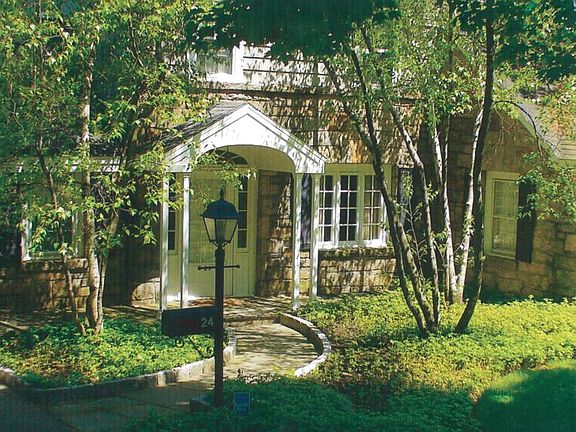 Unique Stone Colonial