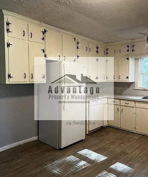 42 Millers Mill Rd — Photo 5