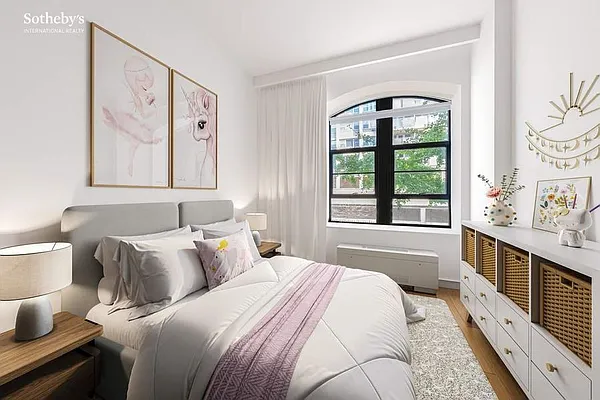 Sold by Sotheby's International Realty | media 12