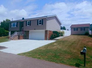 88 Emerson Rd, Moundsville, WV 26041