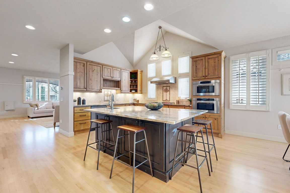 next background image