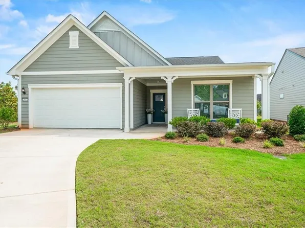 2457 Naples St, Hoschton, GA 30548