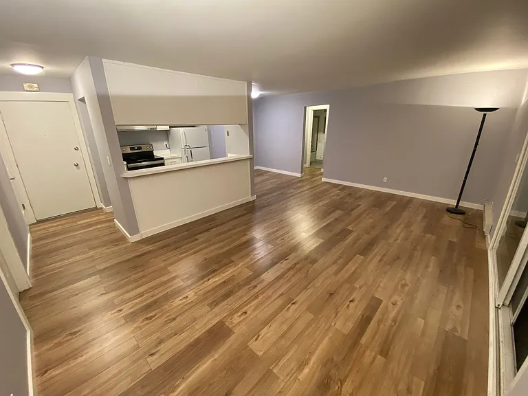 303 Ulmer Ct #7 — Photo 9