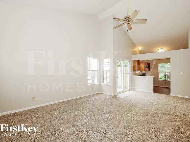 6843 Owls Nest Ct — Photo 3
