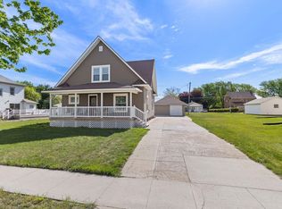 460 N 6th St, David City, NE 68632