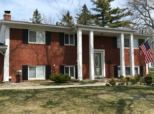 6458 Lotus Ct, Waterford, MI