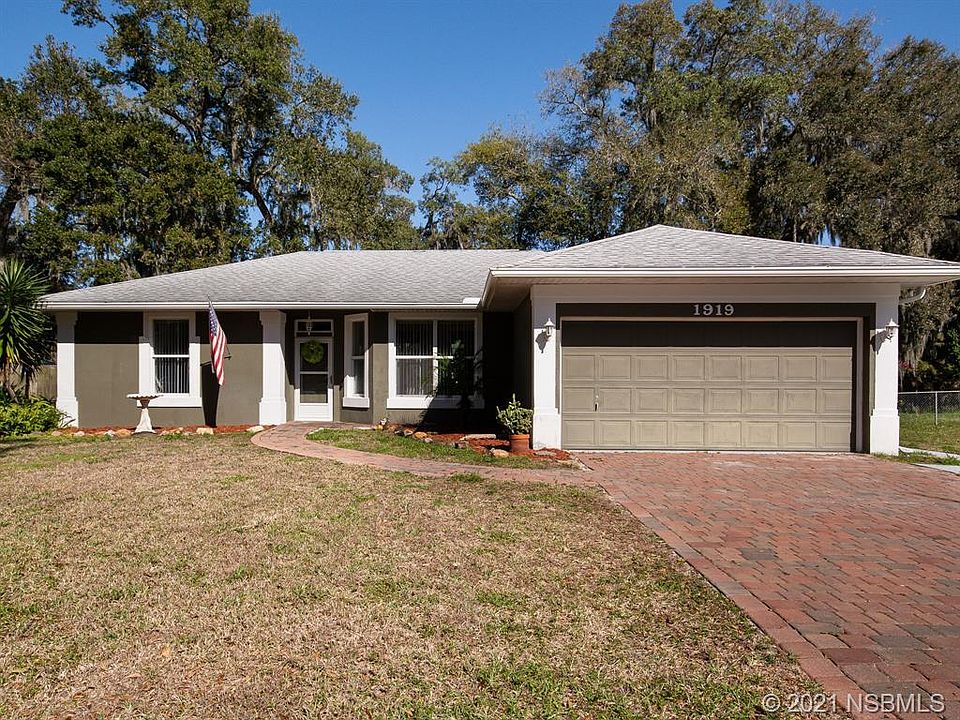 1st image of 1919 Royal Palm Dr
