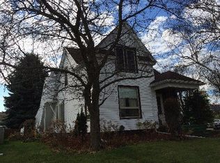 821 Green St, Manitowoc, WI 54220