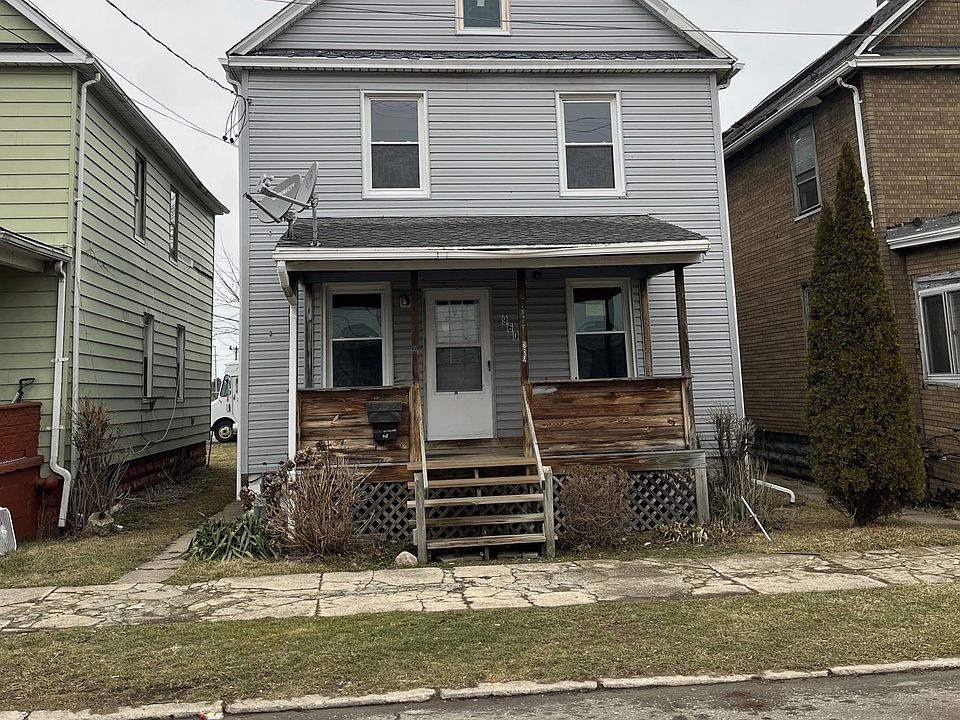 1st image of 960 W 16th St #1