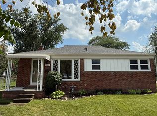 30389 Hathaway St, Livonia, MI 48150