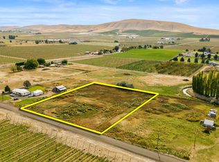 Nka E Charron Rd, Moxee, WA 98936