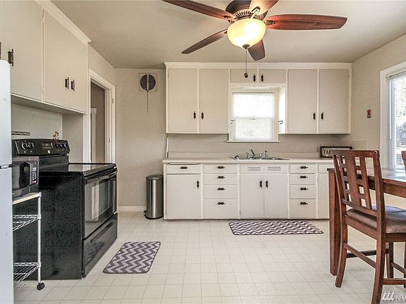 5th image of 3016 S Union Ave