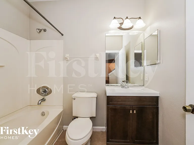 4365 Millicent Cir — Photo 13