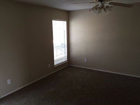 5th image of 343 Mill Creek Cir