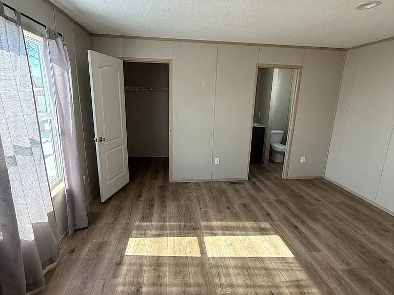 135 E Arlington Dr — Photo 4