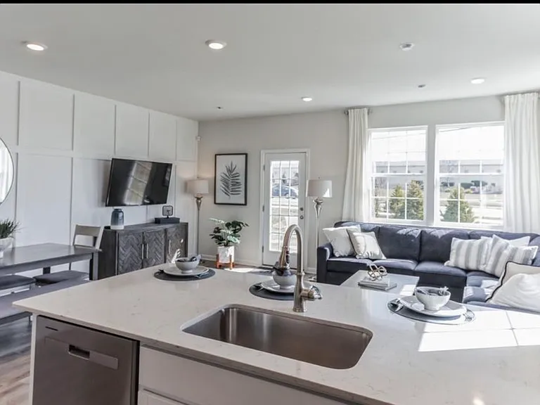126 Corolla Dr — Photo 12