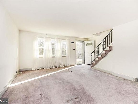 5th image of 462 Conger Ave