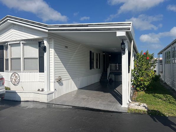 114 Lone Pine Dr