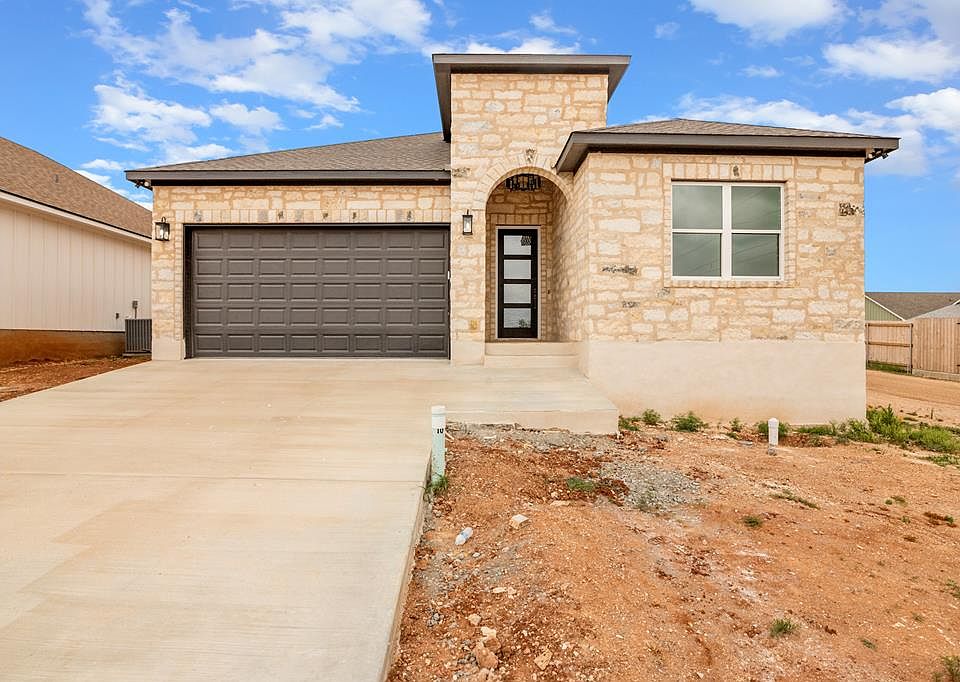 1st image of 142 Feather Way