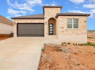 142 Feather Way, Fredericksburg, TX 78624