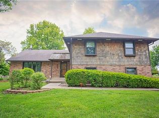 5235 SW Raintree Pkwy, Lees Summit, MO 64082