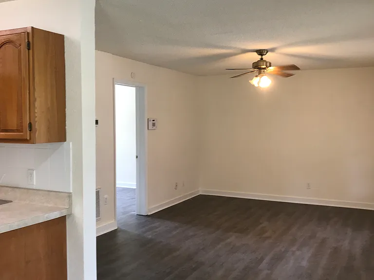 483 W Ocean View Ave #A — Photo 4