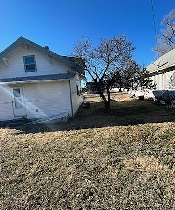 303 N Chicago Ave, Coldwater, KS 67029 | Zillow
