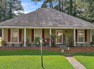 3 Watersview Cv, Jackson, MS 39212