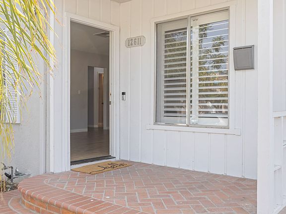 3rd image of 12611 Norris Ave