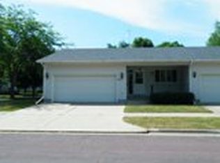 603 12th St, Windom, MN 56101