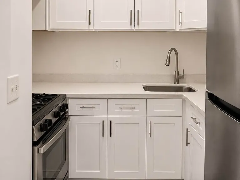 130 Thomas S Boyland St #3 — Photo 1